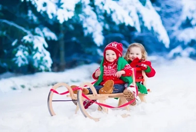 Наслаждаемся зимой: детский транспорт для веселых забав